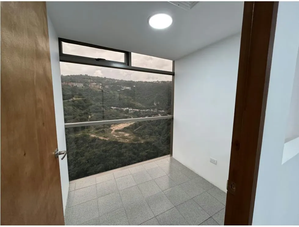 Alquilo oficina 105m2 Torre Xpress, Macaracuay 3312 - 26