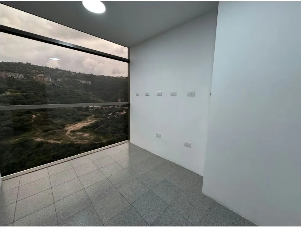 Alquilo oficina 105m2 Torre Xpress, Macaracuay 3312 - 28