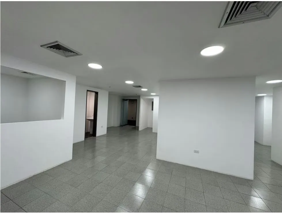 Alquilo oficina 105m2 Torre Xpress, Macaracuay 3312 - 8