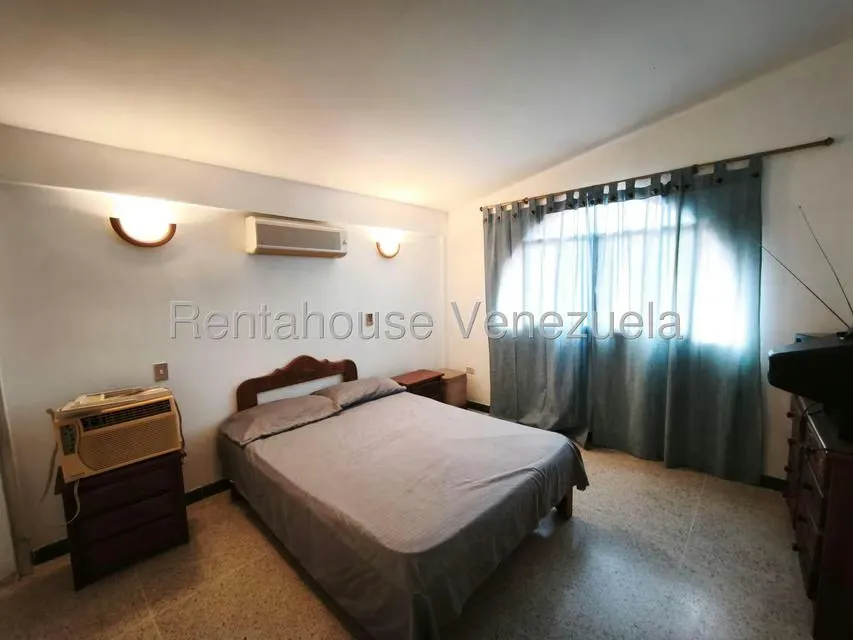 Casa (Duplex) en Venta en Valles de Guaracarima, Aragua - 16