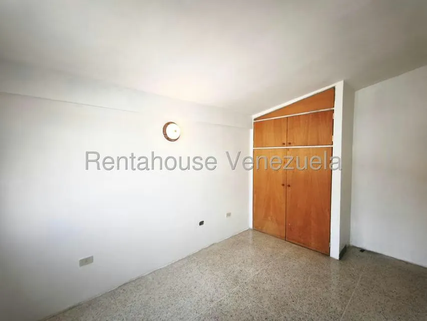 Casa (Duplex) en Venta en Valles de Guaracarima, Aragua - 24