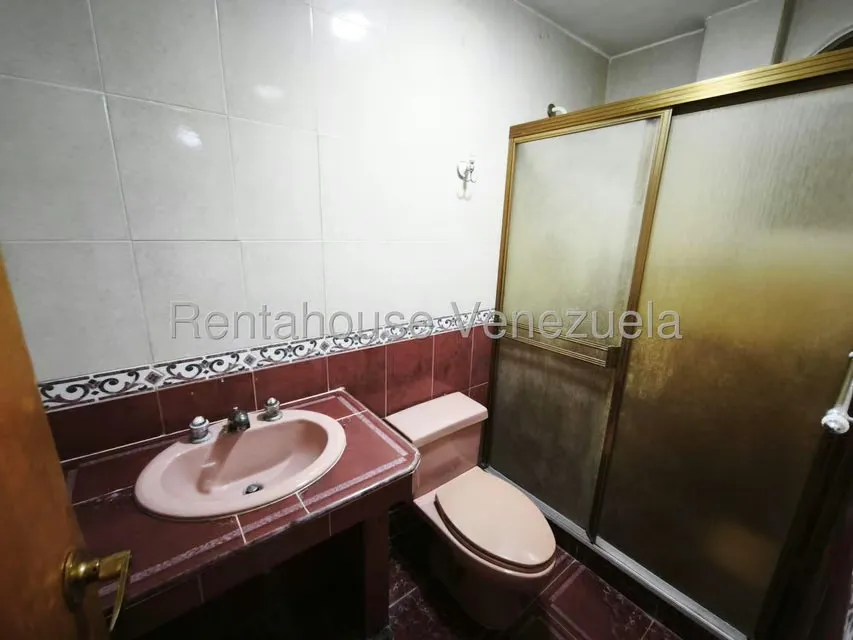 Casa (Duplex) en Venta en Valles de Guaracarima, Aragua - 9