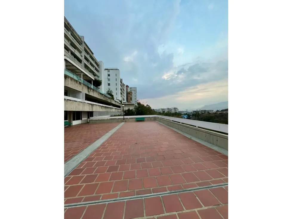 Vendo apartamento en calle cerrada 170m2 Lomas del Mirador 0287 - 2