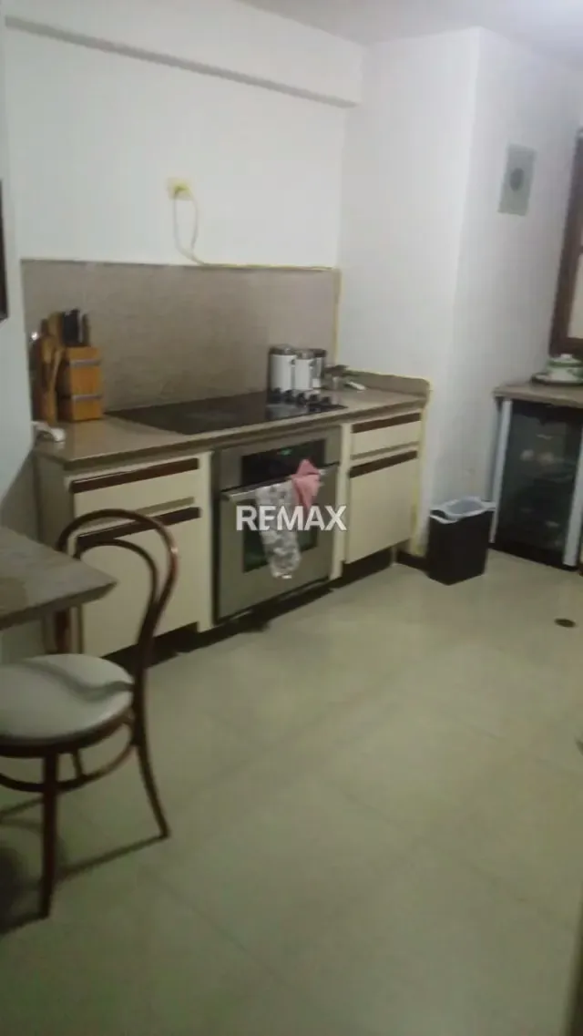 Amplia Habitación equipada para alquiler fijo en Av..Bolivar Lechería - 5