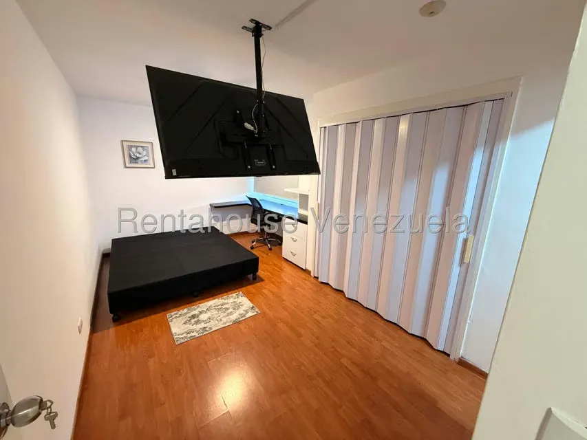 Apartamento (1 Nivel) en Alquiler en Los Naranjos del Cafetal, Distrito Metropolitano - 15
