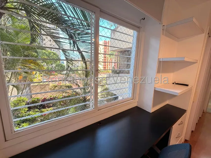 Apartamento (1 Nivel) en Alquiler en Los Naranjos del Cafetal, Distrito Metropolitano - 17