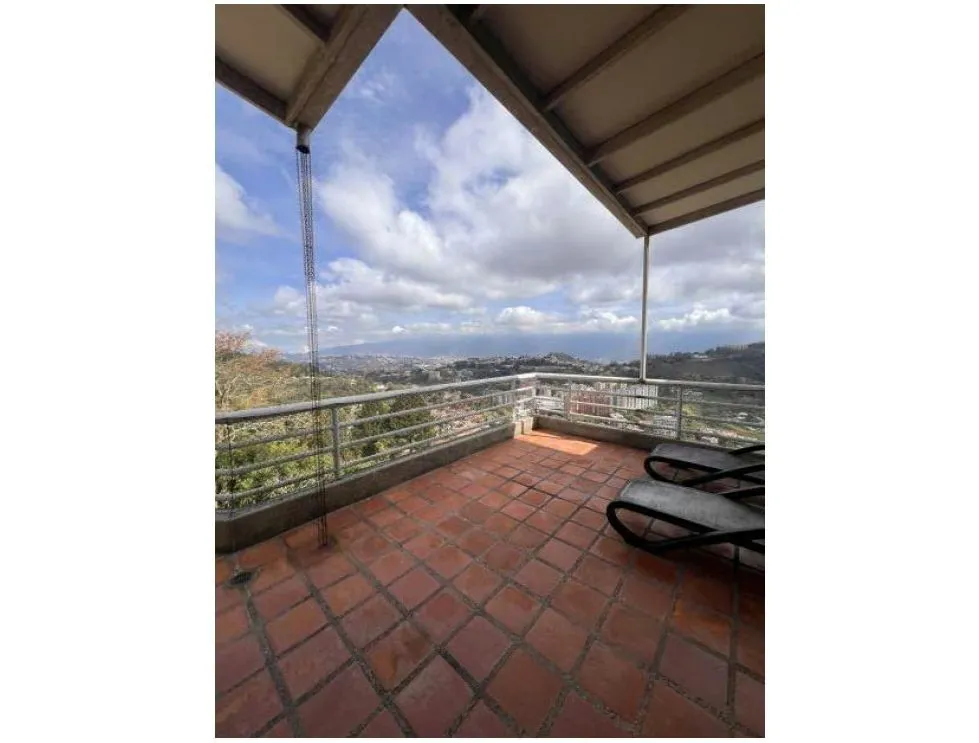 Se vende Apto 300m² 5h/5b/3p Oripoto - 2