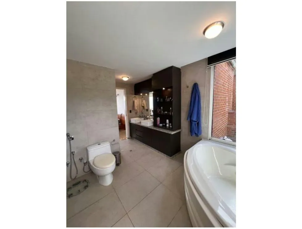 Se vende Apto 300m² 5h/5b/3p Oripoto - 7