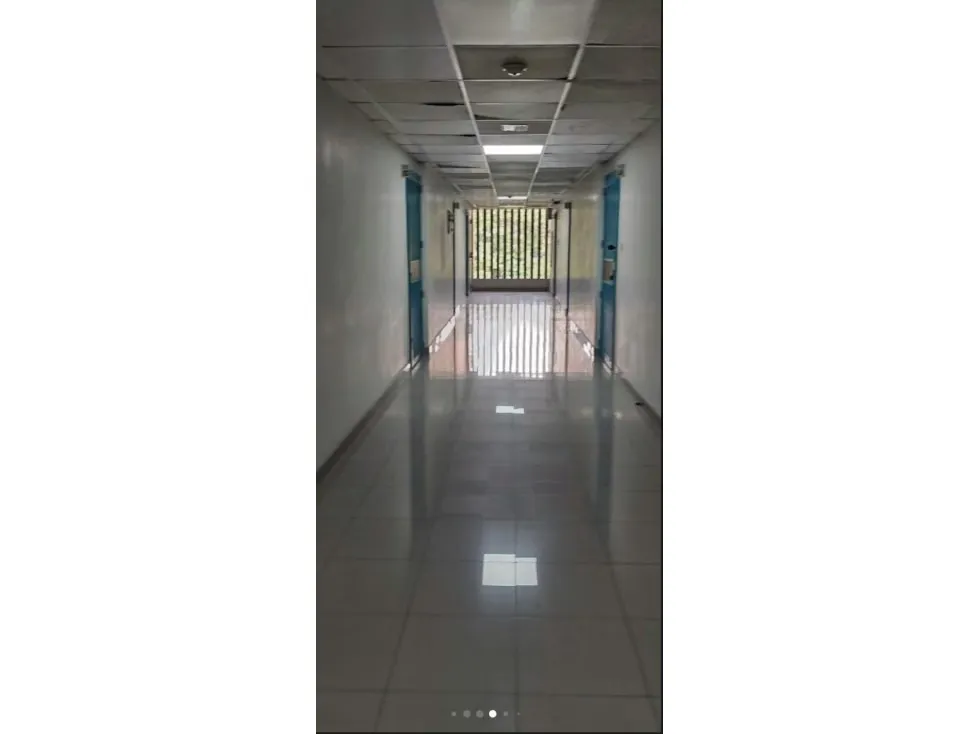 Alquiler de Oficina en Macaracuay 62m2. 550$ - 3