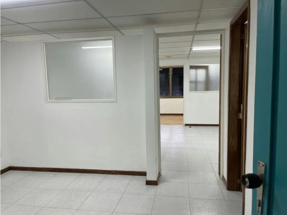 Alquiler de Oficina en Macaracuay 62m2. 550$ - 7