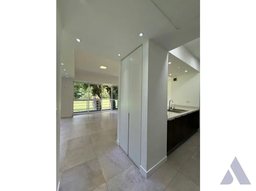 Vendo apartamento 100m2 Los Naranjos de Las Mercedes 0102 - 4