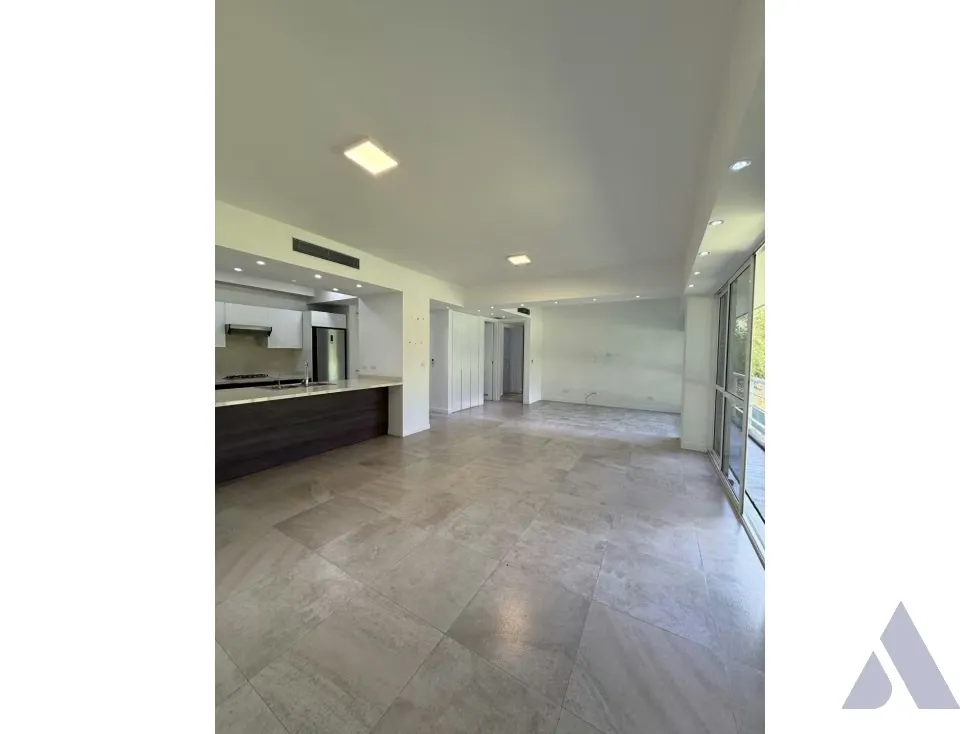 Vendo apartamento 100m2 Los Naranjos de Las Mercedes 0102 - 7