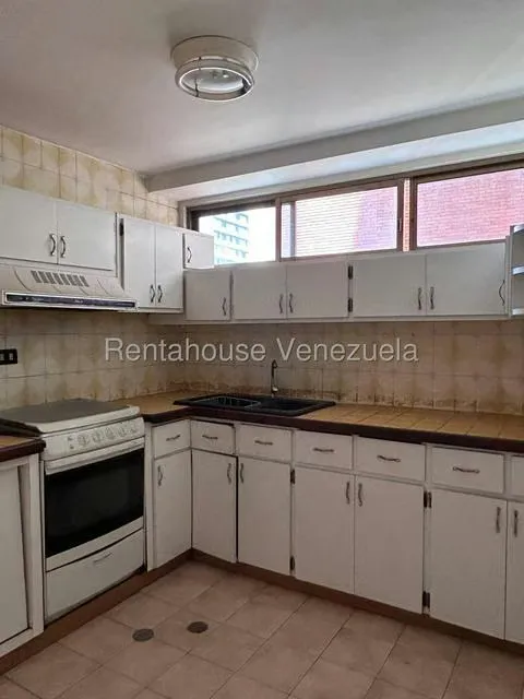 Apartamento (1 Nivel) en Venta en Sabana Grande, Distrito Metropolitano - 23