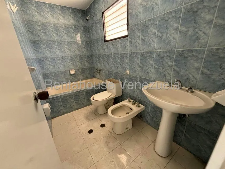 Apartamento (Duplex) en Venta en Lomas del Avila, Distrito Metropolitano - 13
