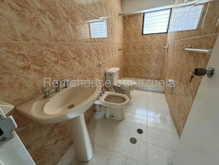 Apartamento (Duplex) en Venta en Lomas del Avila, Distrito Metropolitano - 15