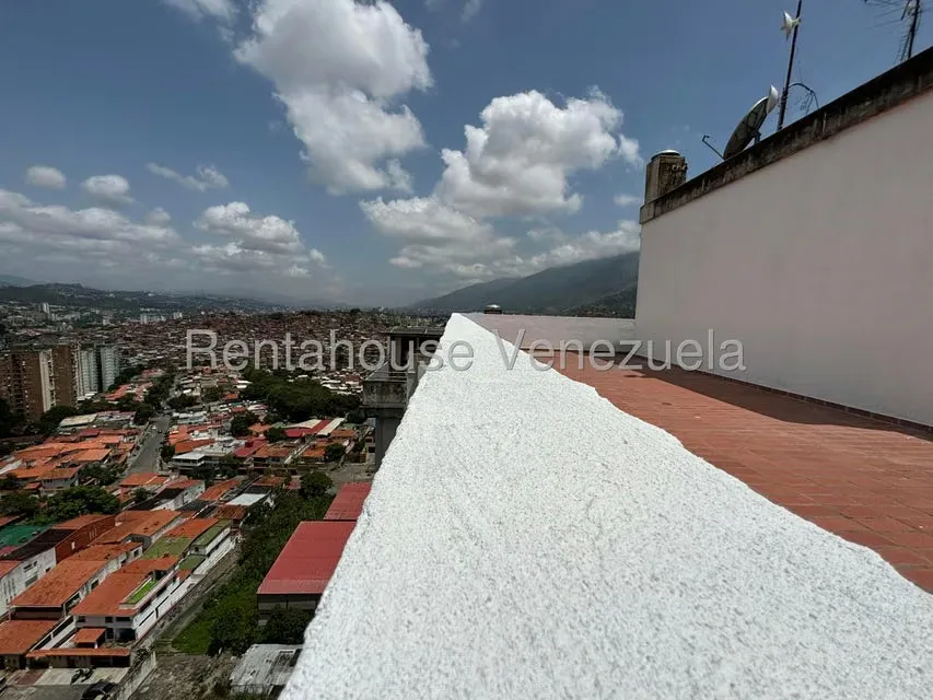 Apartamento (Duplex) en Venta en Lomas del Avila, Distrito Metropolitano - 19