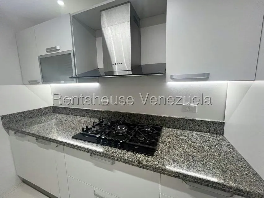 Apartamento (1 Nivel) en Alquiler en La Lago, Zulia - 15