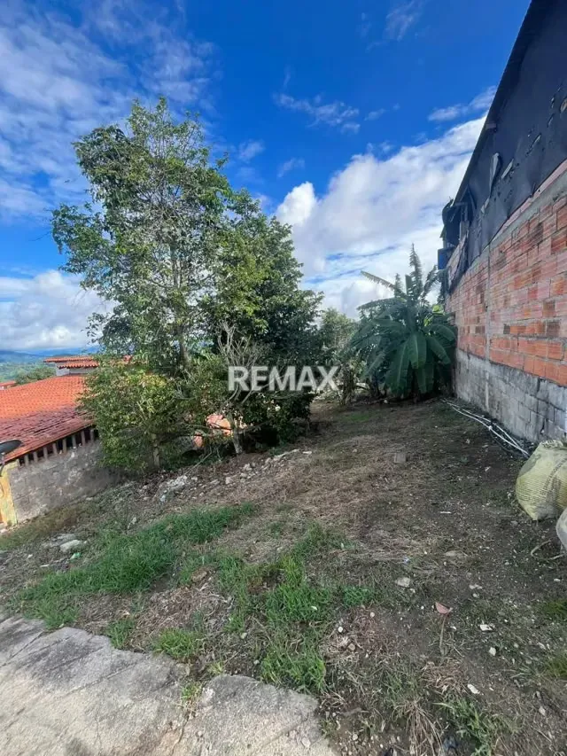 EN VENTA TERRENO EN EL VALLE