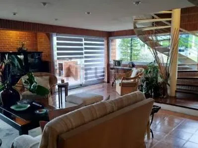 EN VENTA ESPECTACULAR APTO DUPLEX Urb. Manzanares - 2