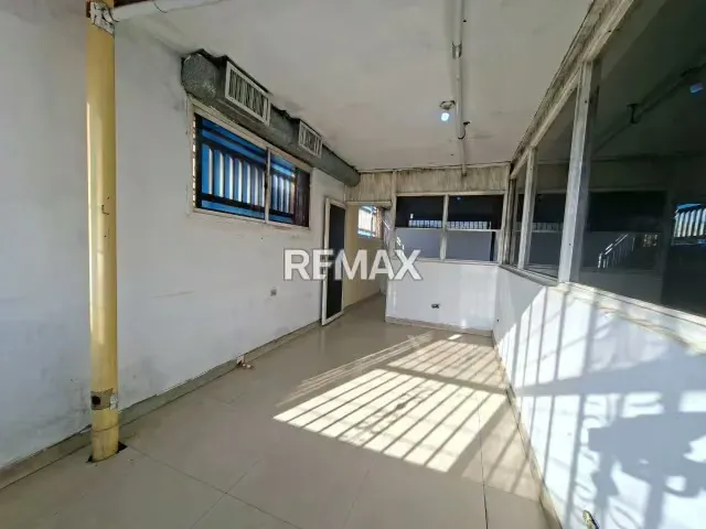 LOCAL COMERCIAL SECTOR LOS PLATANEROS - 6