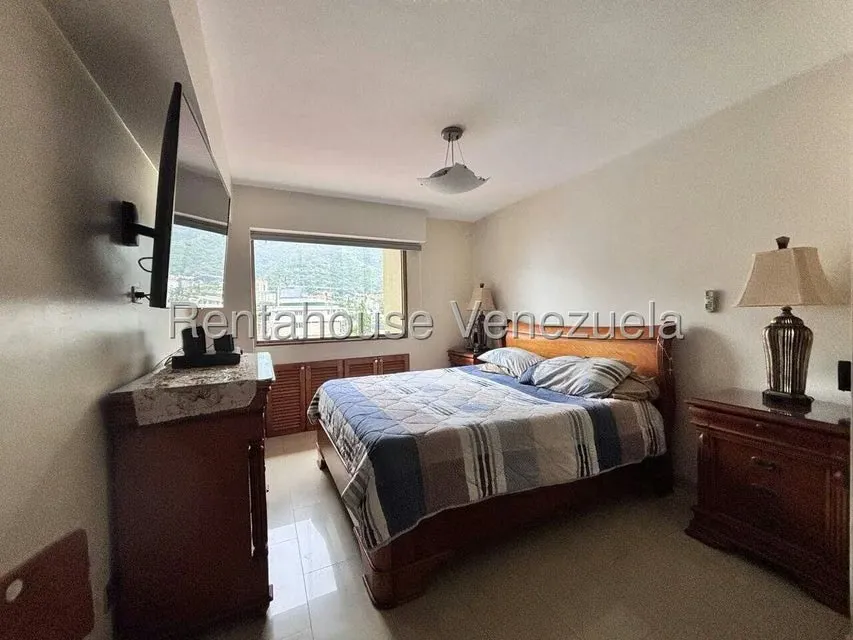 Apartamento (1 Nivel) en Venta en Los Palos Grandes, Distrito Metropolitano - 24