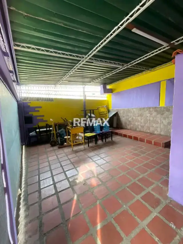 Local comercial en Alquiler- Av Bolivar Norte