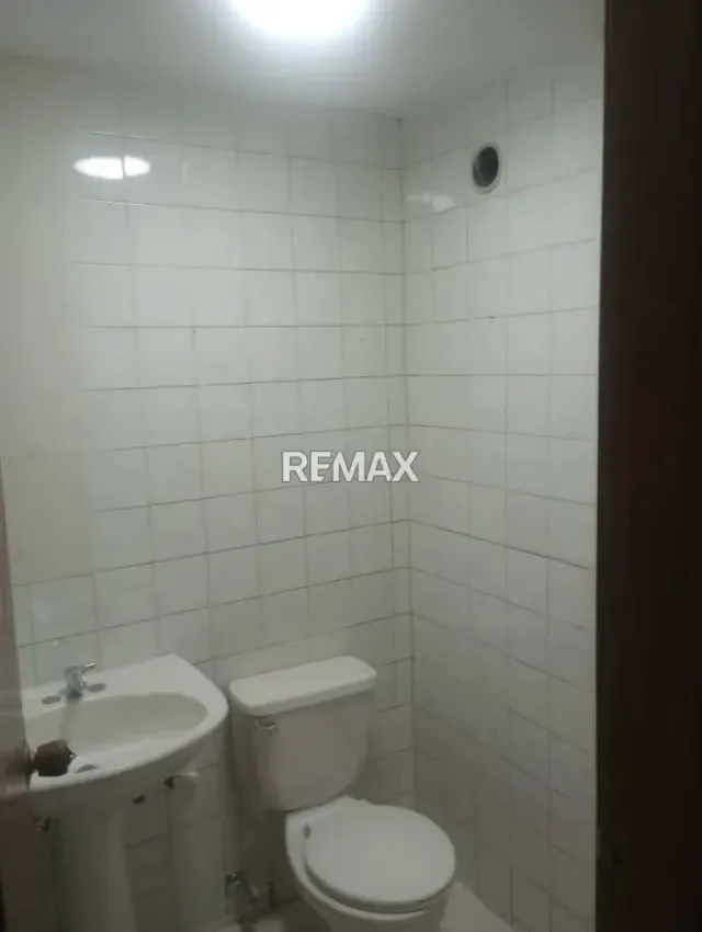 OFICINA EN VENTA EN EL C.C. PUENTE CRISTAL, ZONA CENTRO - 7