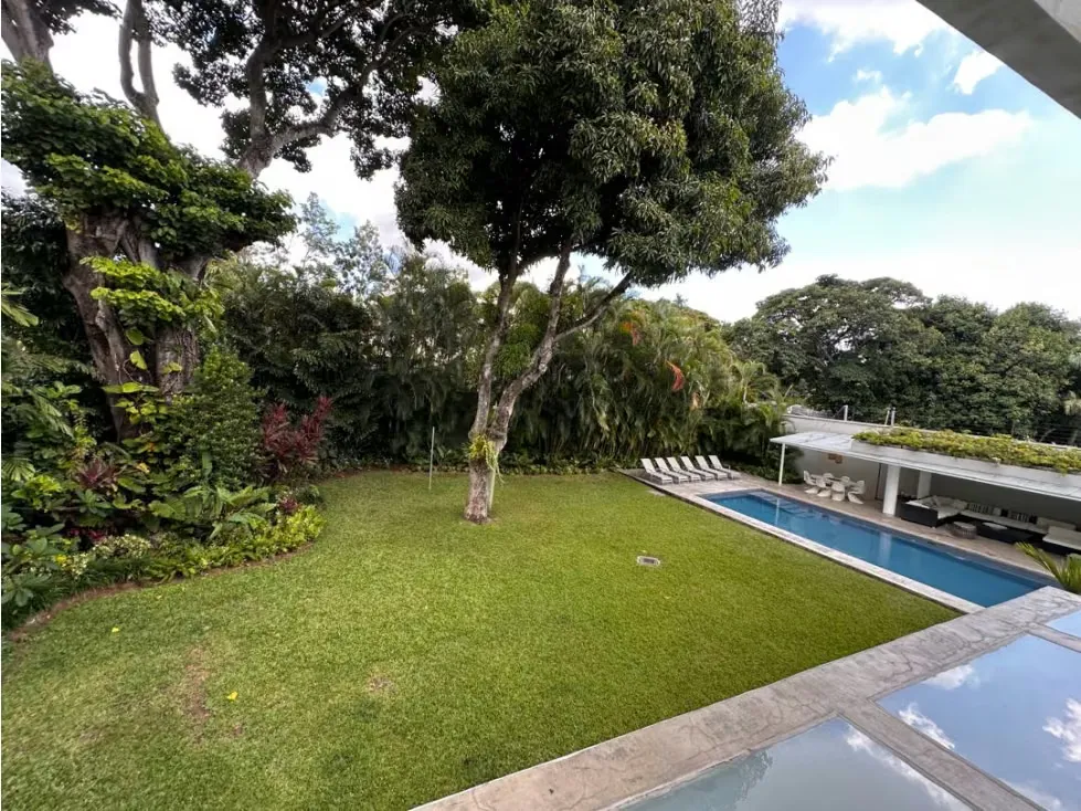 Se vende casa 1080m2. 8H+3S/9B+1S/4P. Country Club - 19