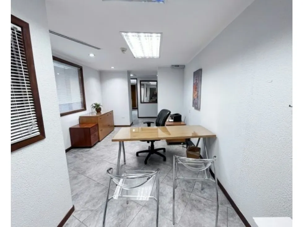 Local comercial en venta en los dos caminos a pie de calle JULI - 5