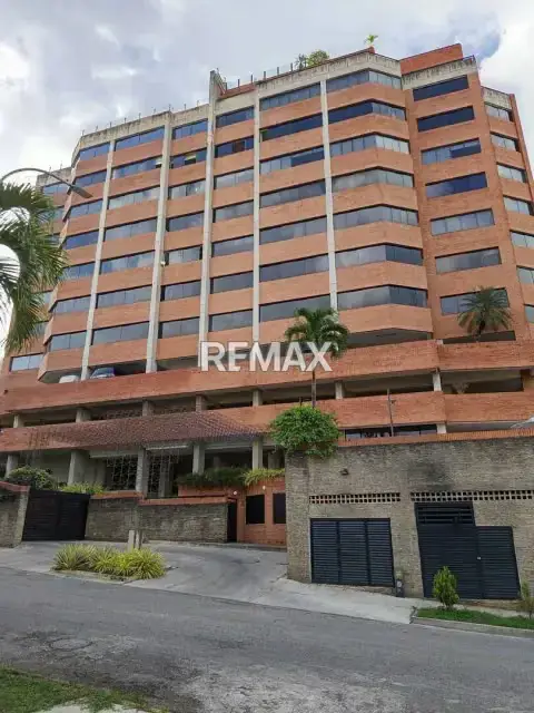 APARTAMENTO EN ALQUILER RES CINARUCO PLANTA 100% Y POZO