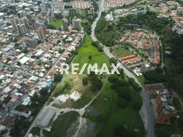 Terreno en Venta - Avenida Interindustrial La Victoria Estado Aragua