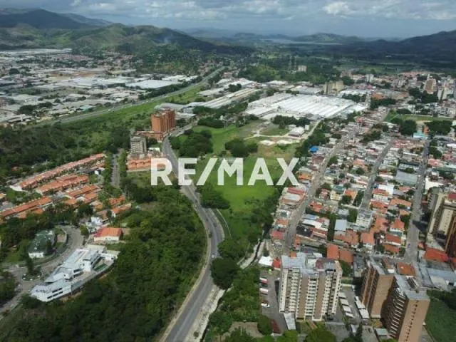 Terreno en Venta - Avenida Interindustrial La Victoria Estado Aragua - 2