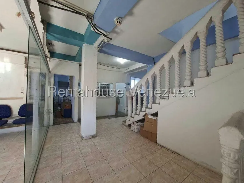 Edificio en Venta en Zona Oeste, Lara - 13