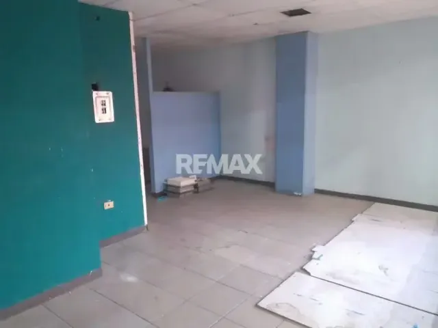 Alquiler de Local 72 Mtrs2, Mezz. M11, Edificio Compro, Sector Las Barrancas, Guatire Venezuela - 5