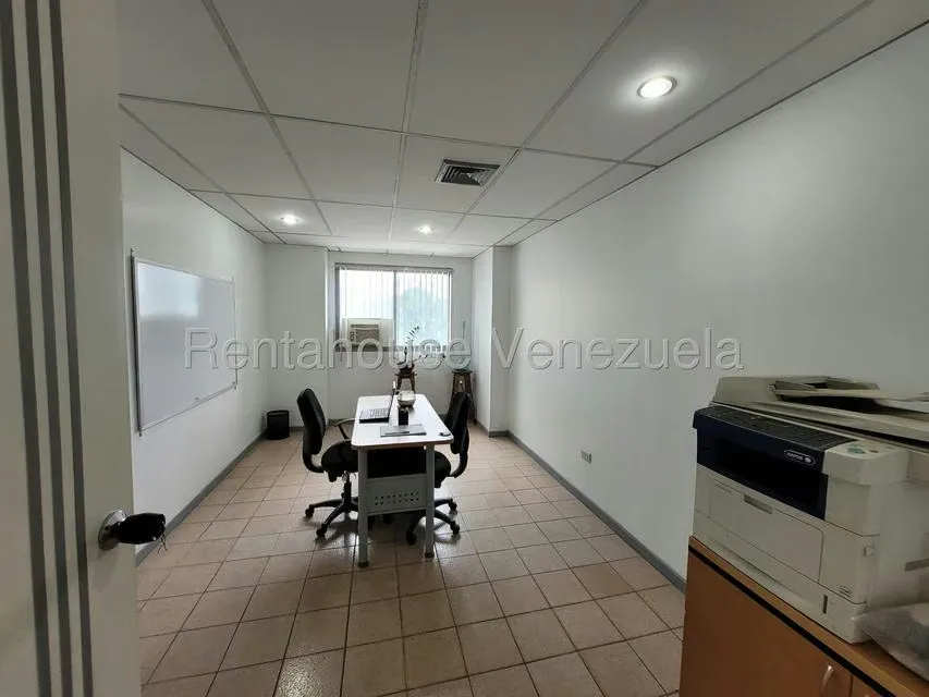 Local Comercial en Alquiler en Parroquia La Candelaria, Distrito Metropolitano - 8