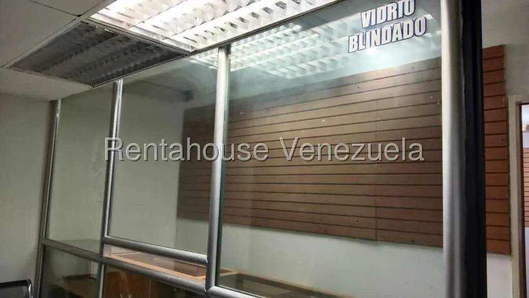 Local Comercial en Venta en Centro, Lara - 3