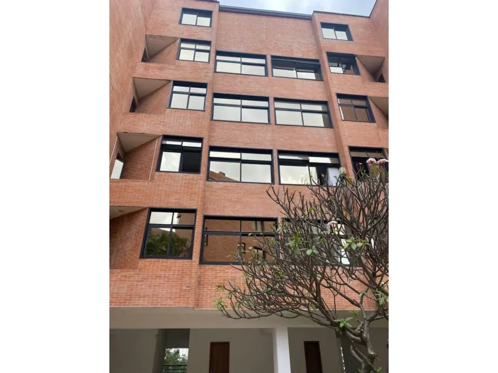 Vendo apto 300m2 3h+s/4b+s/4p LAS MERCEDES