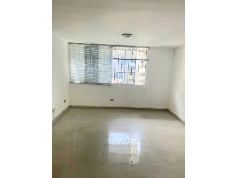 Alquilo oficina 35m2 Las Mercedes 4206 - 5