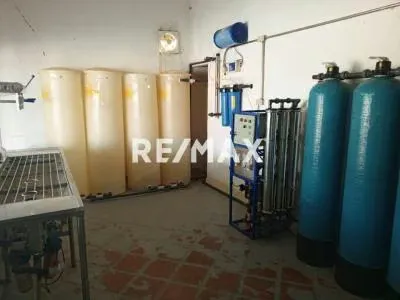 EN ALQUILER LOCAL COMERCIAL DE 100 METROS CUADRADOS EQUIPADO CON EQUIPOS DE OSMOSIS PARA EL FILTRADO DE AGUA EN LA AVENIDA HUGO CHAVEZ DE TUCACAS. - 2