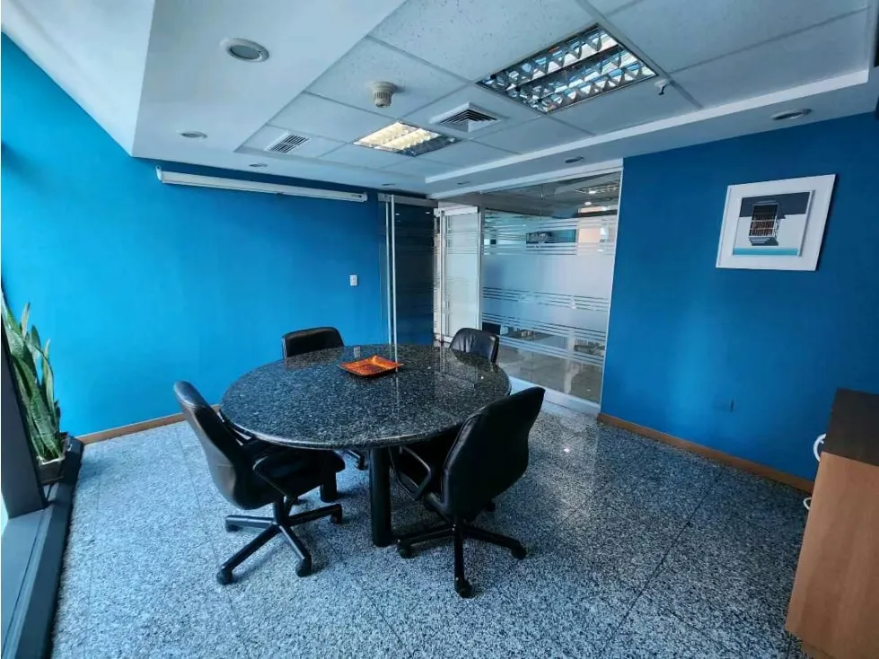 En venta oficina 210m2 Centro Lido El Rosal 5077 - 2