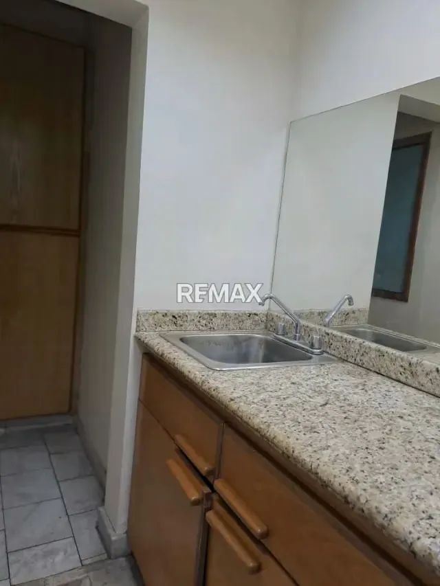 Consultorios en venta en el Hospital Metropolitano del Norte. Naguanagua - 6