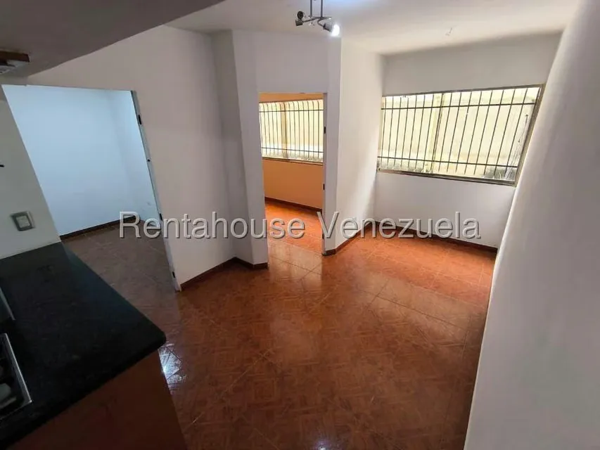 Apartamento (1 Nivel) en Alquiler en Parroquia La Candelaria, Distrito Metropolitano - 14