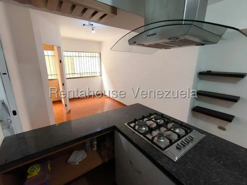 Apartamento (1 Nivel) en Alquiler en Parroquia La Candelaria, Distrito Metropolitano - 5