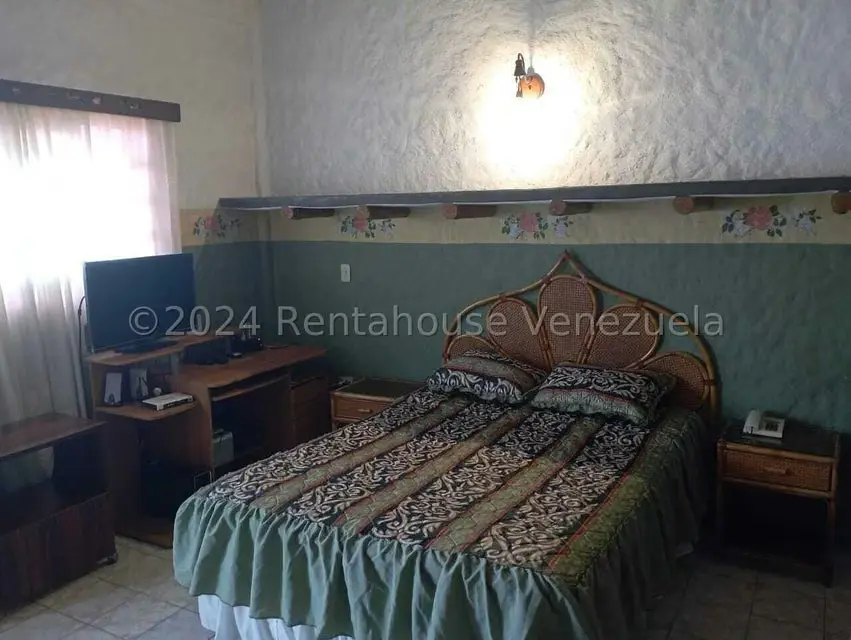 Casa (1 Nivel) en Venta en Avenida los Proceres, Merida - 23