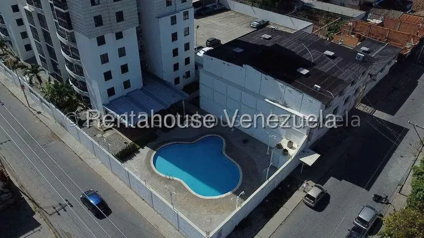 Apartamento (1 Nivel) en Venta en Centro, Lara - 32