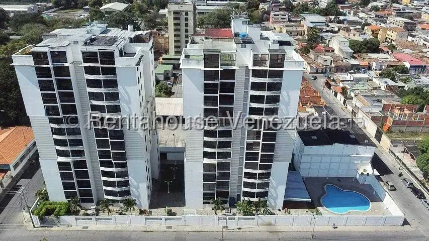 Apartamento (1 Nivel) en Venta en Centro, Lara - 35