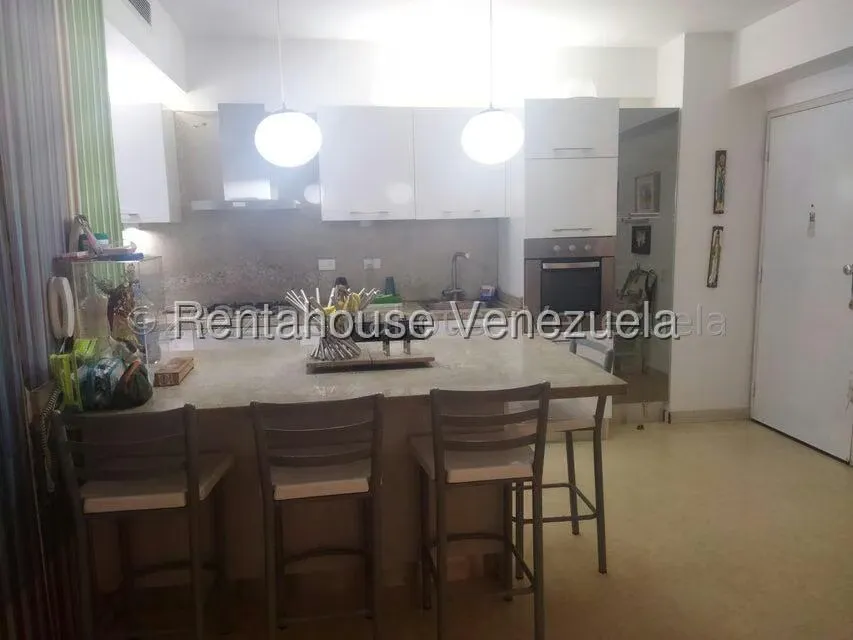 Apartamento (Planta Baja) en Venta en Campo Alegre, Distrito Metropolitano - 13