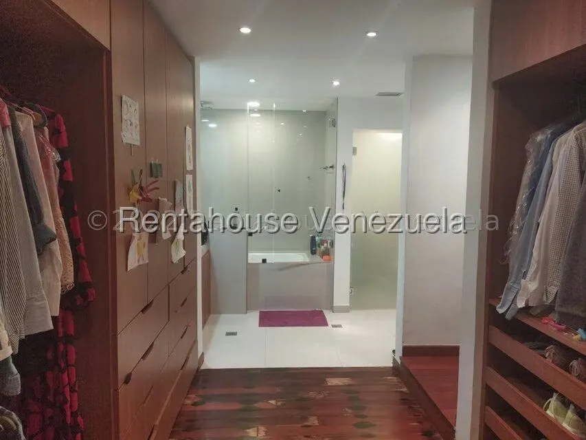Apartamento (Planta Baja) en Venta en Campo Alegre, Distrito Metropolitano - 18