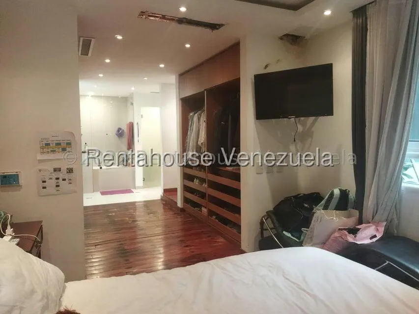 Apartamento (Planta Baja) en Venta en Campo Alegre, Distrito Metropolitano - 20