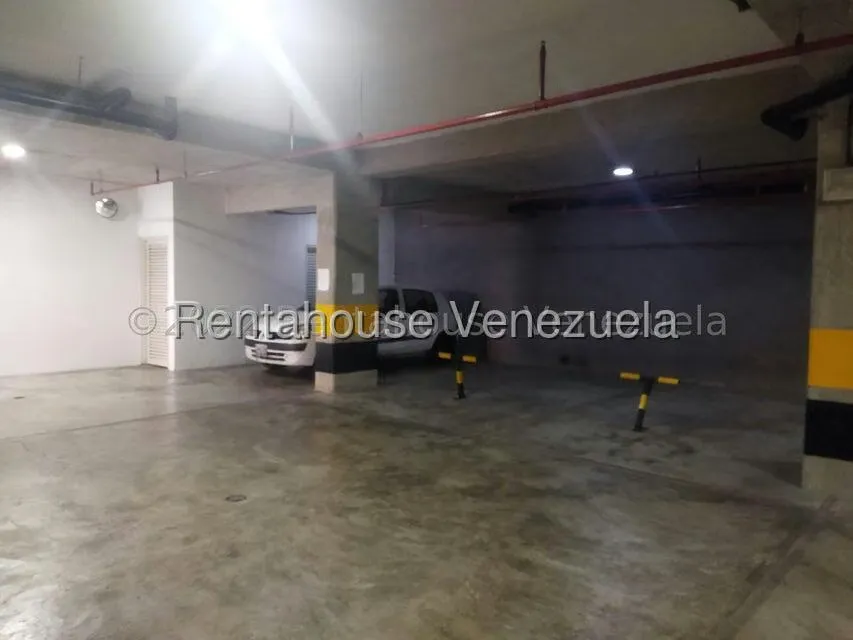 Apartamento (Planta Baja) en Venta en Campo Alegre, Distrito Metropolitano - 31